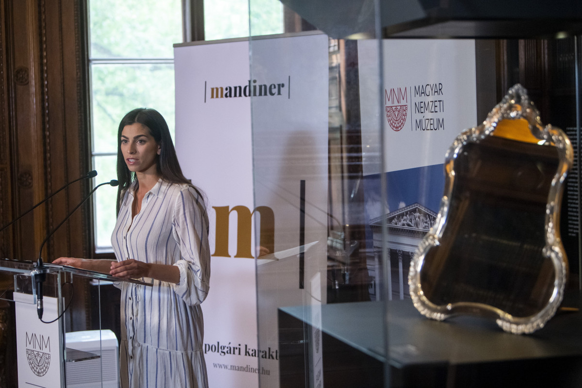 Szentkirályi Alexandra