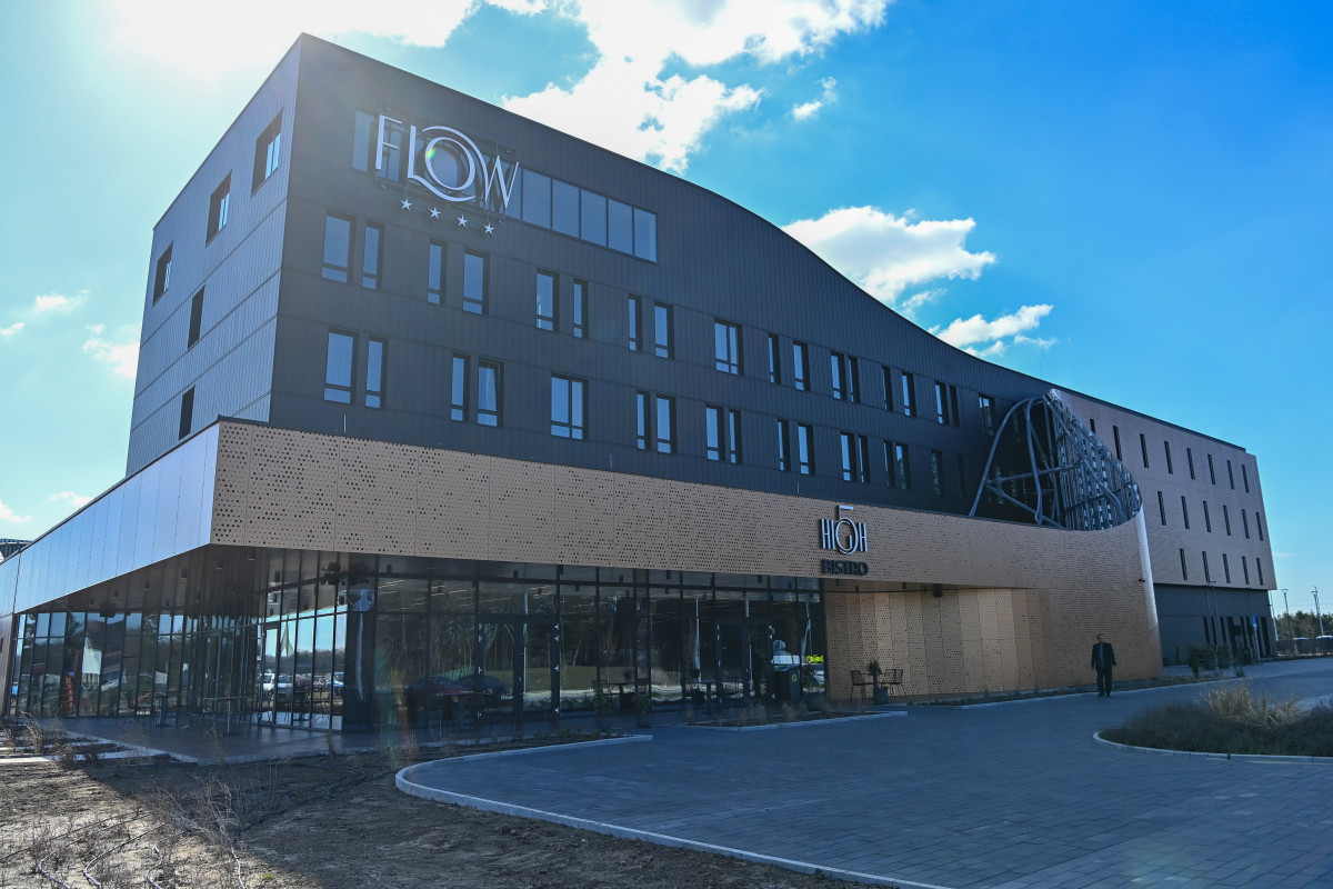 Az új négycsillagos inárcsi Flow Hotel az avatás napján, 2023. március 16-án. MTI/Illyés Tibor