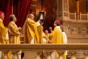 Erdő Péter bíboros, esztergom-budapesti érsek