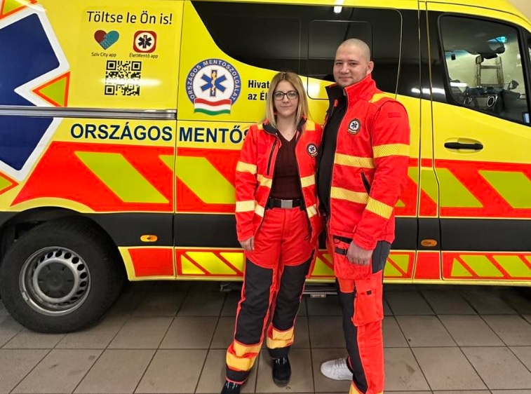 Újraélesztés és tapsvihar egy budapesti étteremben